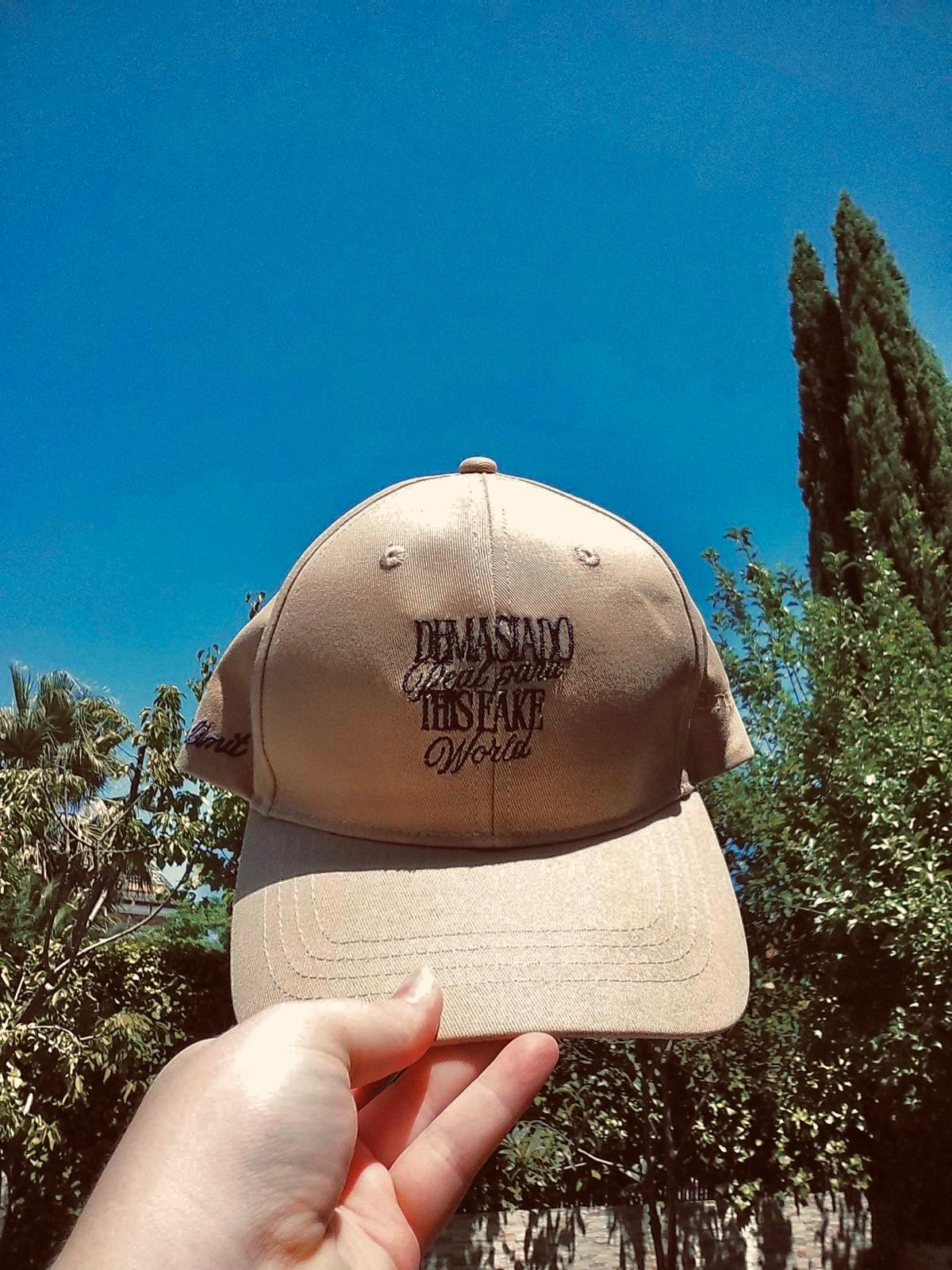 Gorra Too Real – Beige